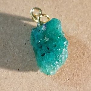 AAA Brazilian Emerald pendant 24k 14/20